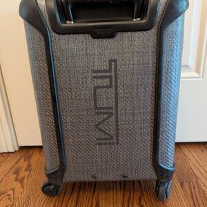 Tumi Tegra-Lite Max Continental Expandable Carry On Case - Graphite